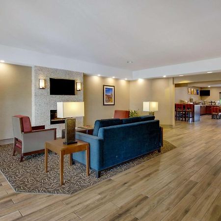 Comfort Inn Airport Roanoke Bagian luar foto