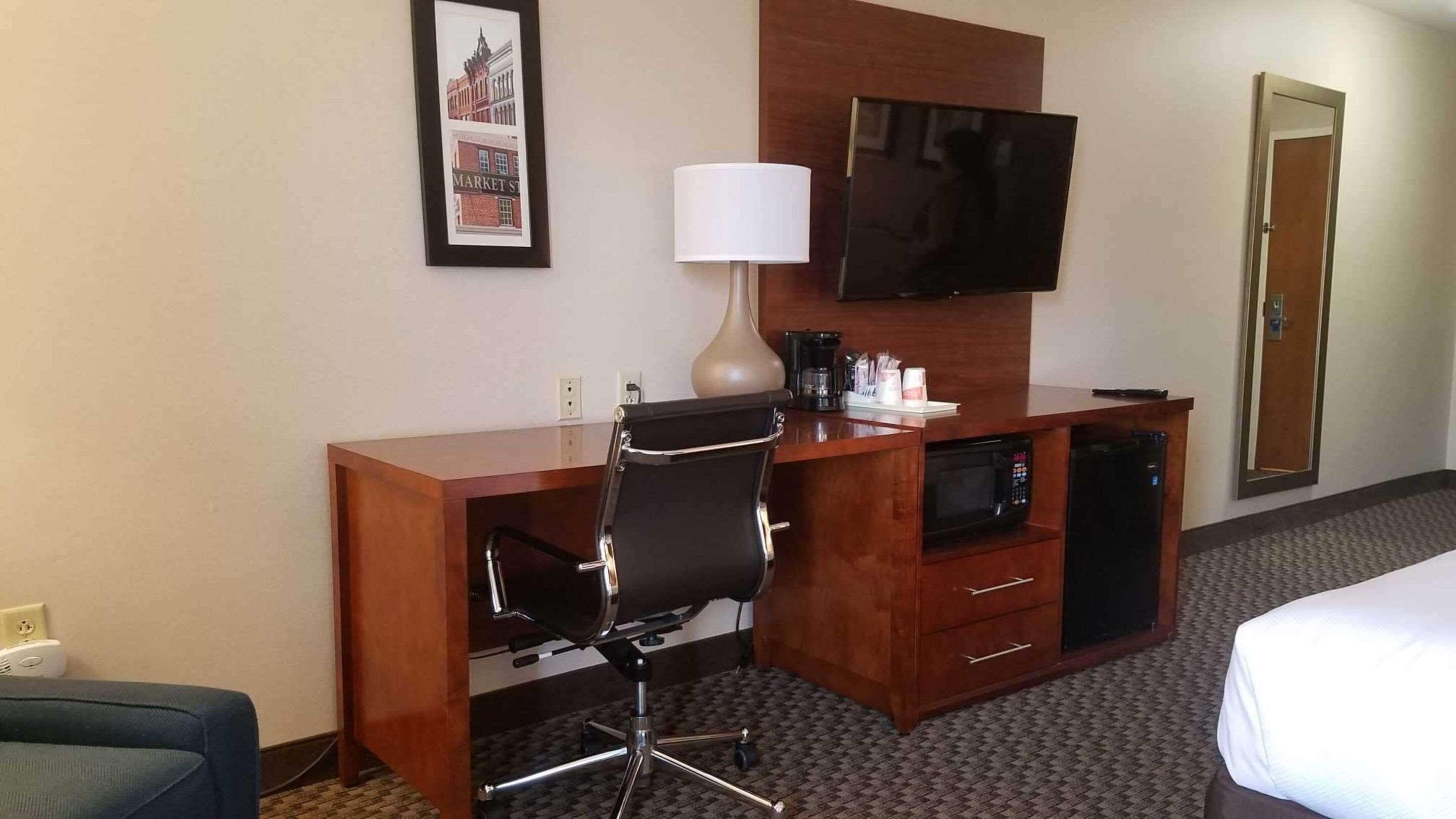 Comfort Inn Airport Roanoke Bagian luar foto