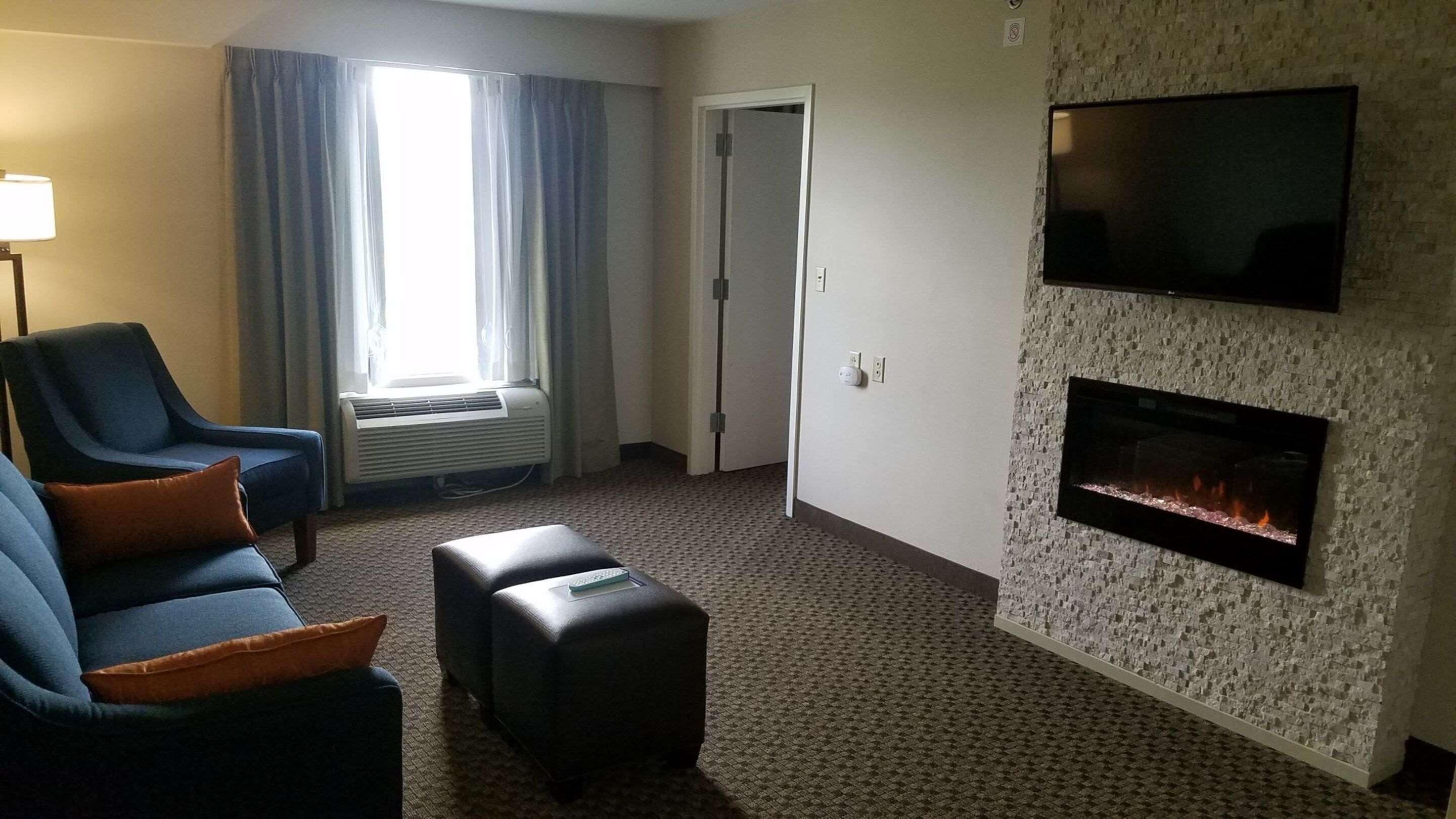 Comfort Inn Airport Roanoke Bagian luar foto