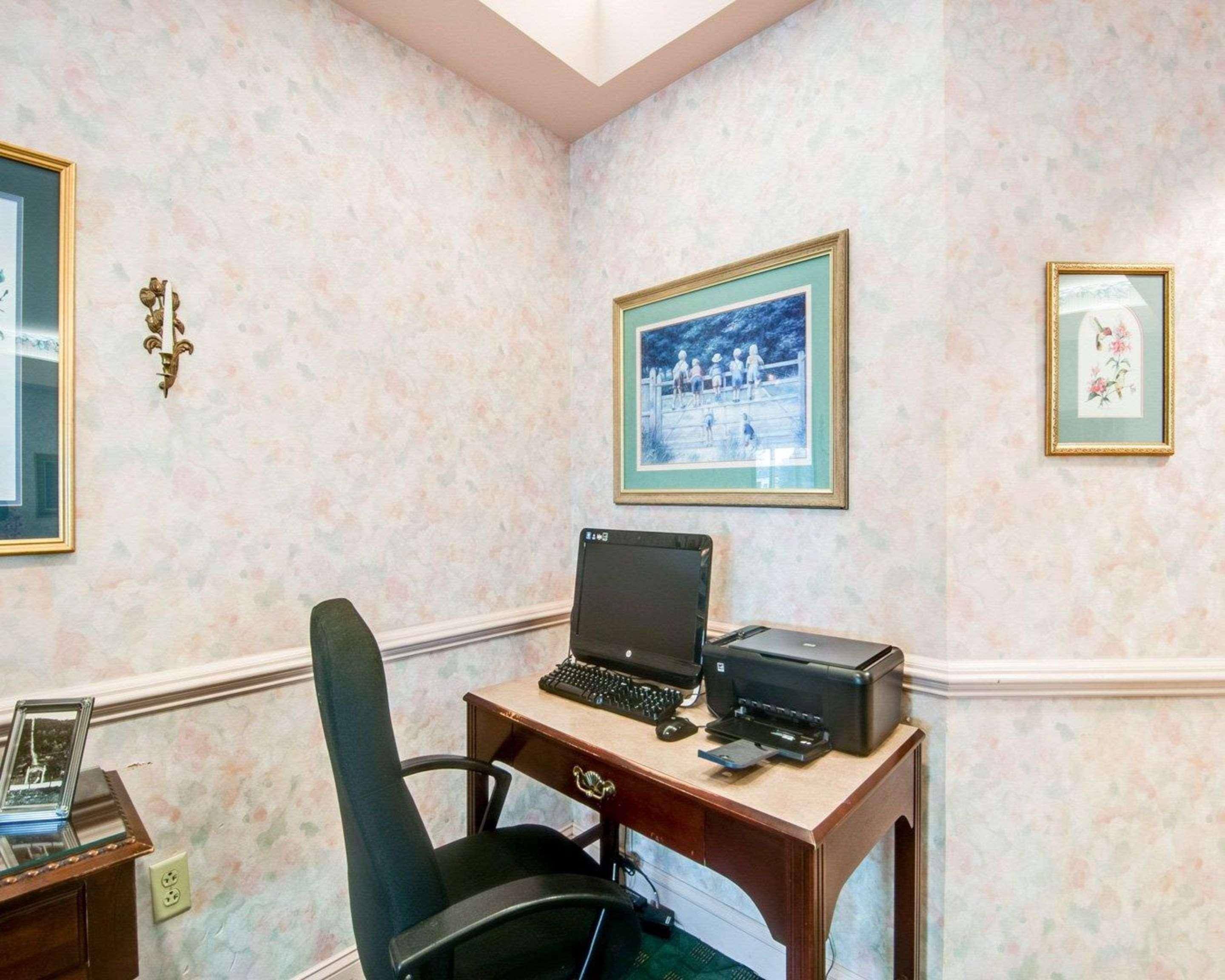 Comfort Inn Airport Roanoke Bagian luar foto