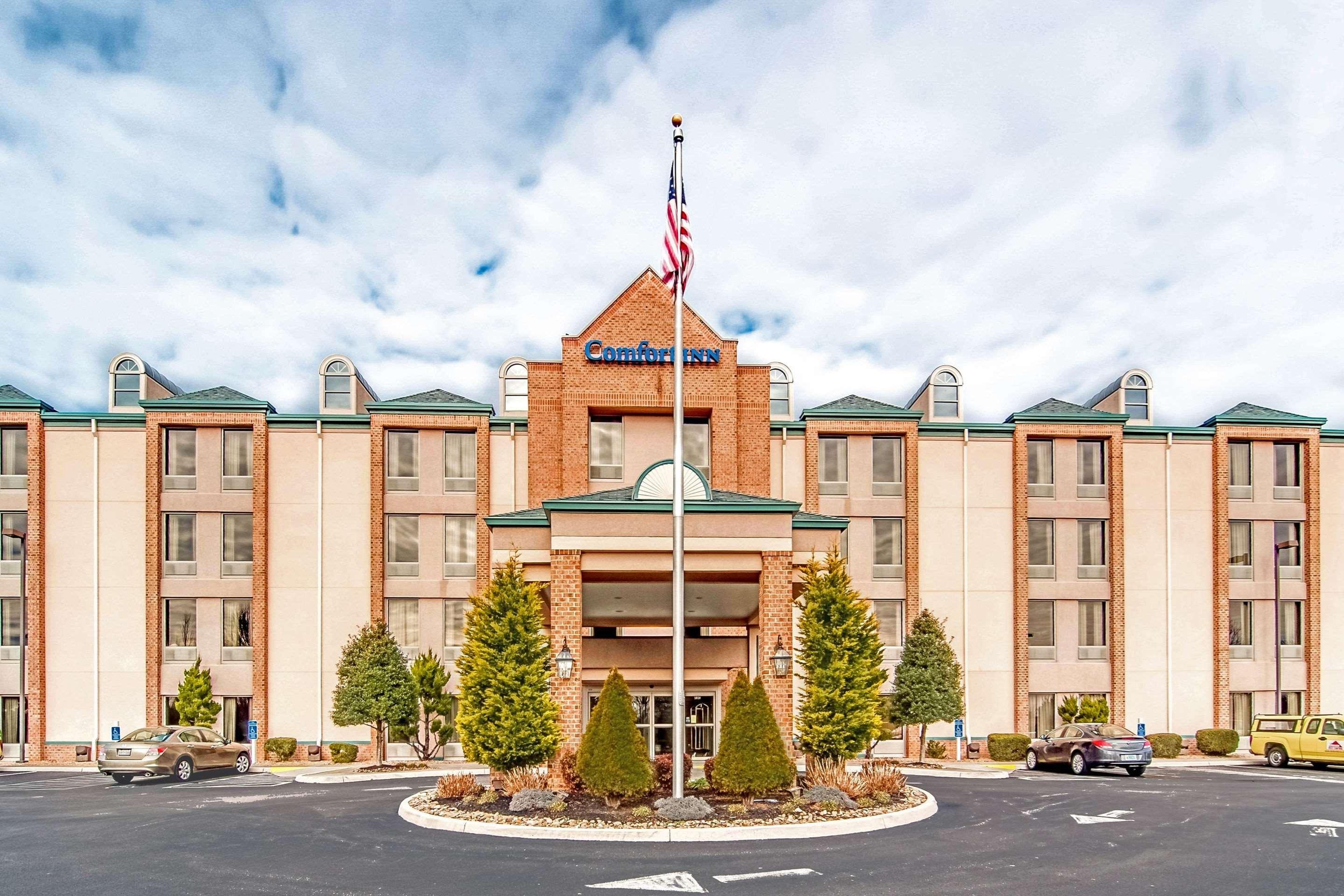 Comfort Inn Airport Roanoke Bagian luar foto