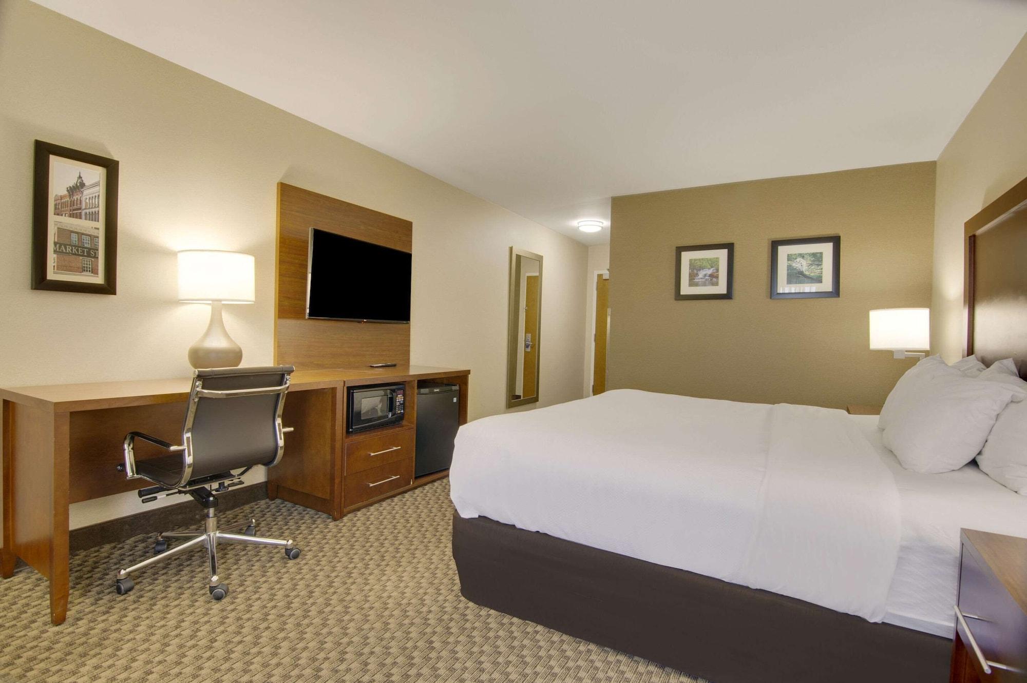 Comfort Inn Airport Roanoke Bagian luar foto