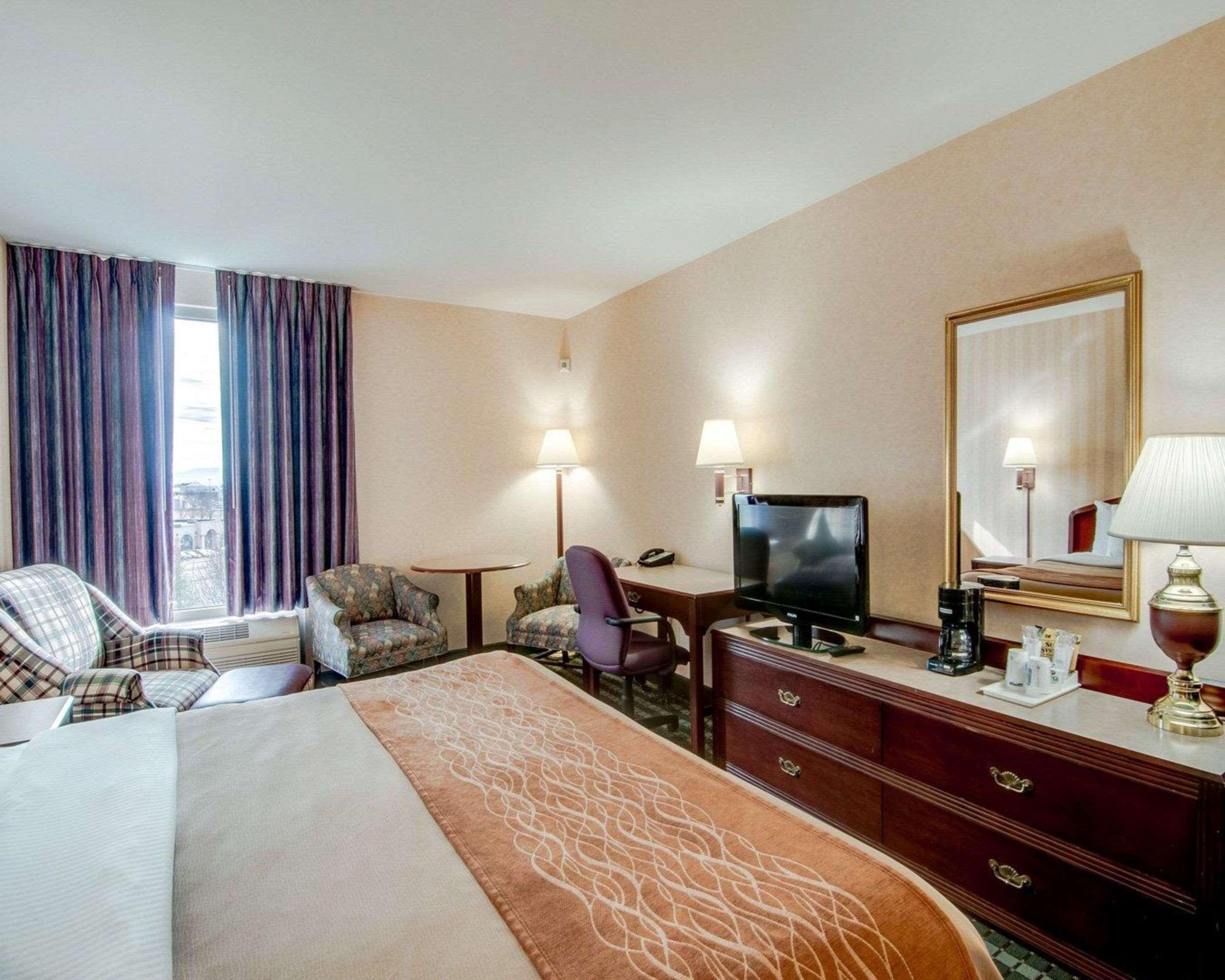 Comfort Inn Airport Roanoke Bagian luar foto